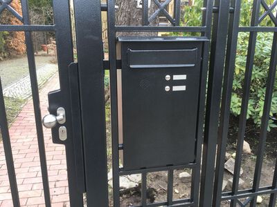 Briefkasten XL 1 in Berlin