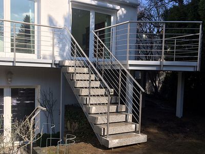 Stahlterrasse E1