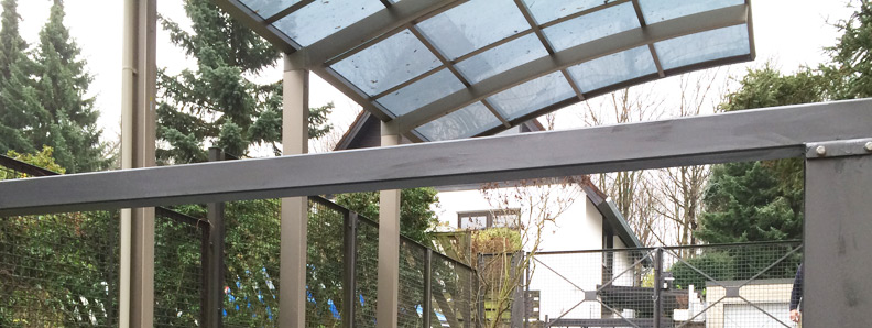 Carport aus Metall